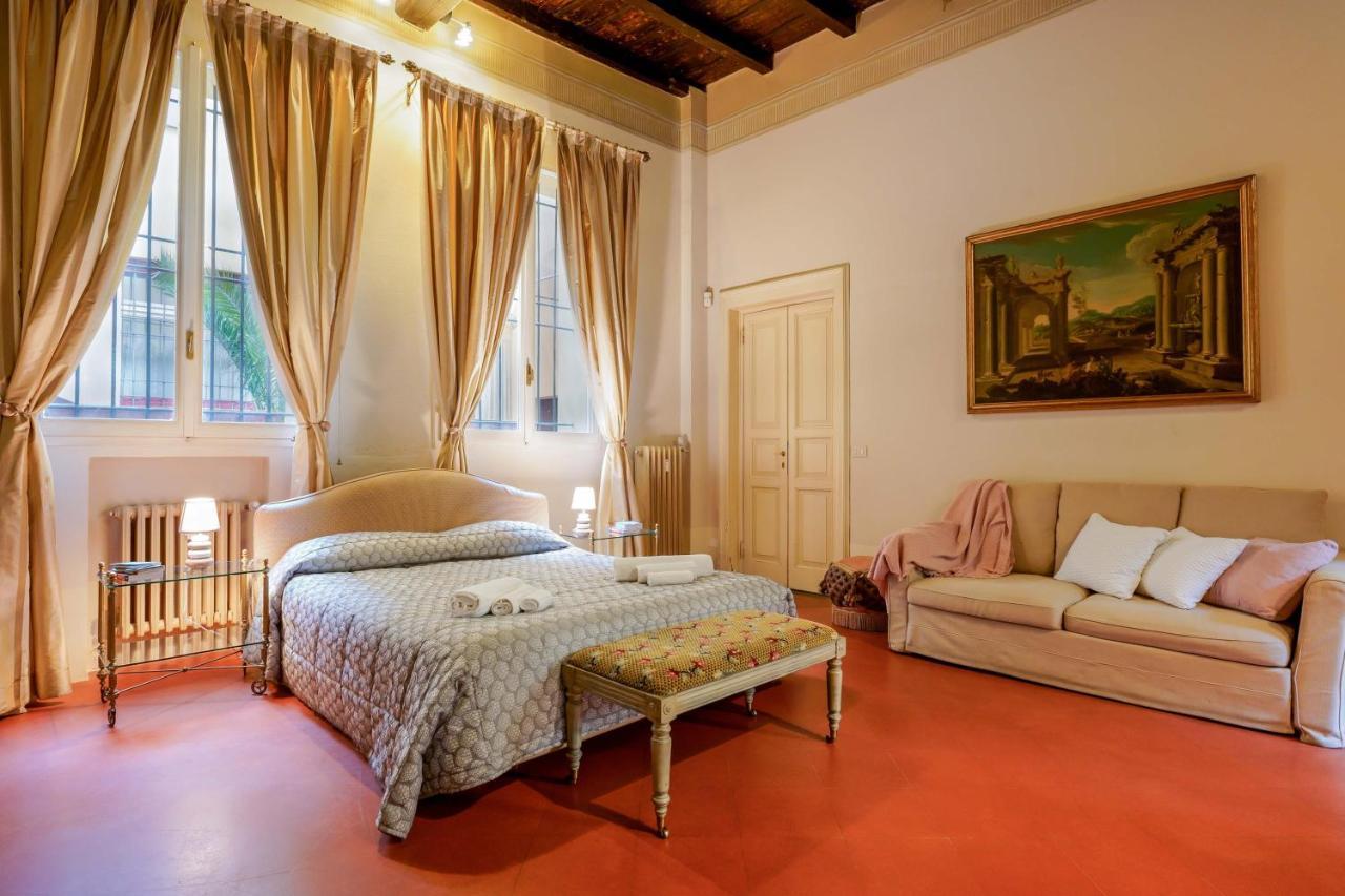 Suite Aldrovandi, With Private Garden Bologna Bagian luar foto